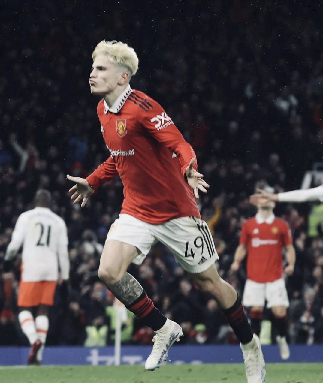 爱游戏官网-今晚足总杯传出新动向，印第安纳步行者队长鼓劲，管理层表态——目标明确，赛程密集仍需轮换的简单介绍